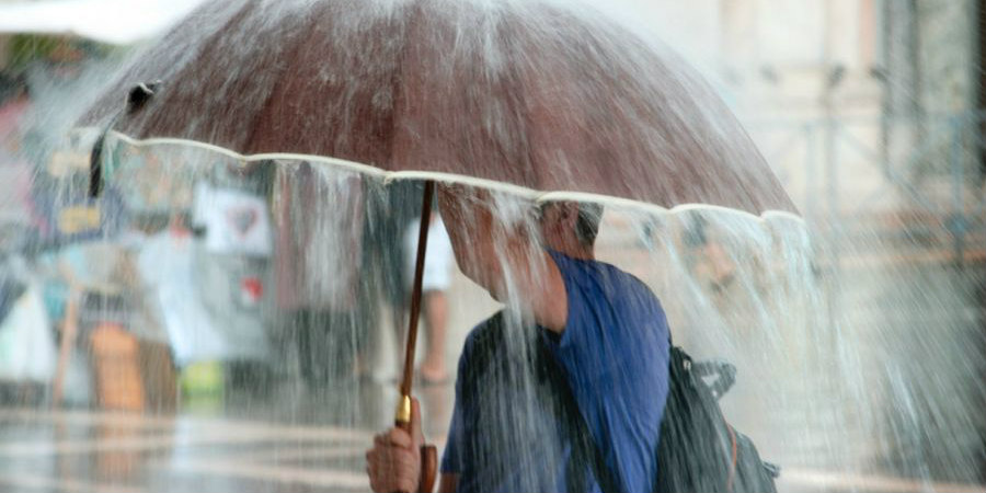 ΚΑΙΡΟΣ: Αναμένεται «χαλασμός Κυρίου» - Βροχές, καταιγίδες και χαλάζι 