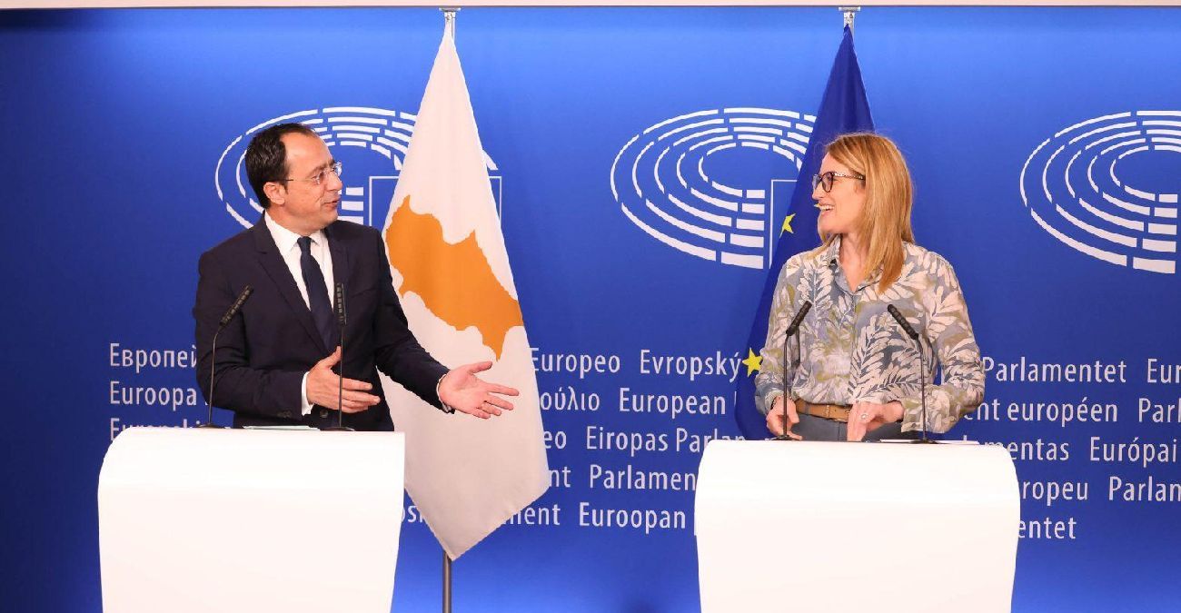 Στηρίζει προσπάθειες επανέναρξης συνομιλιών στο Κυπριακό η Μέτσολα - Ευρωεκλογές και Κράτος δικαίου