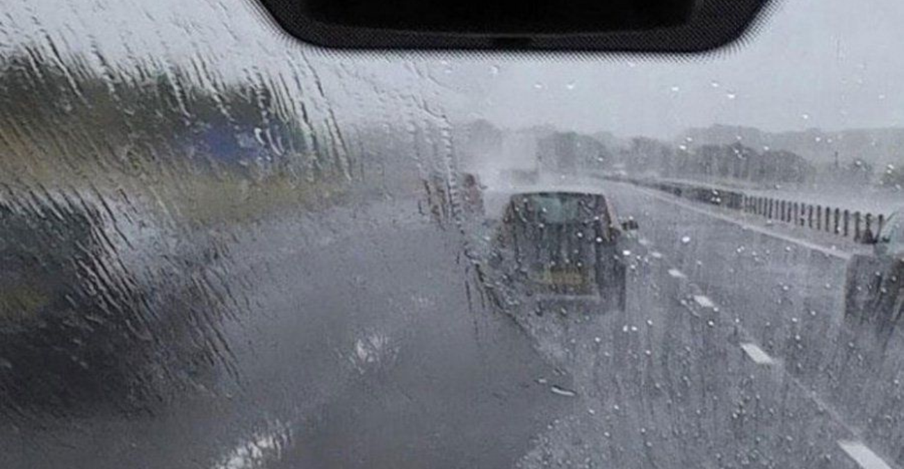 Οδηγοί προσοχή:  Περιορισμένη ορατότητα στον αυτοκινητόδρομο λόγω βροχόπτωσης - Λεπτομέρειες