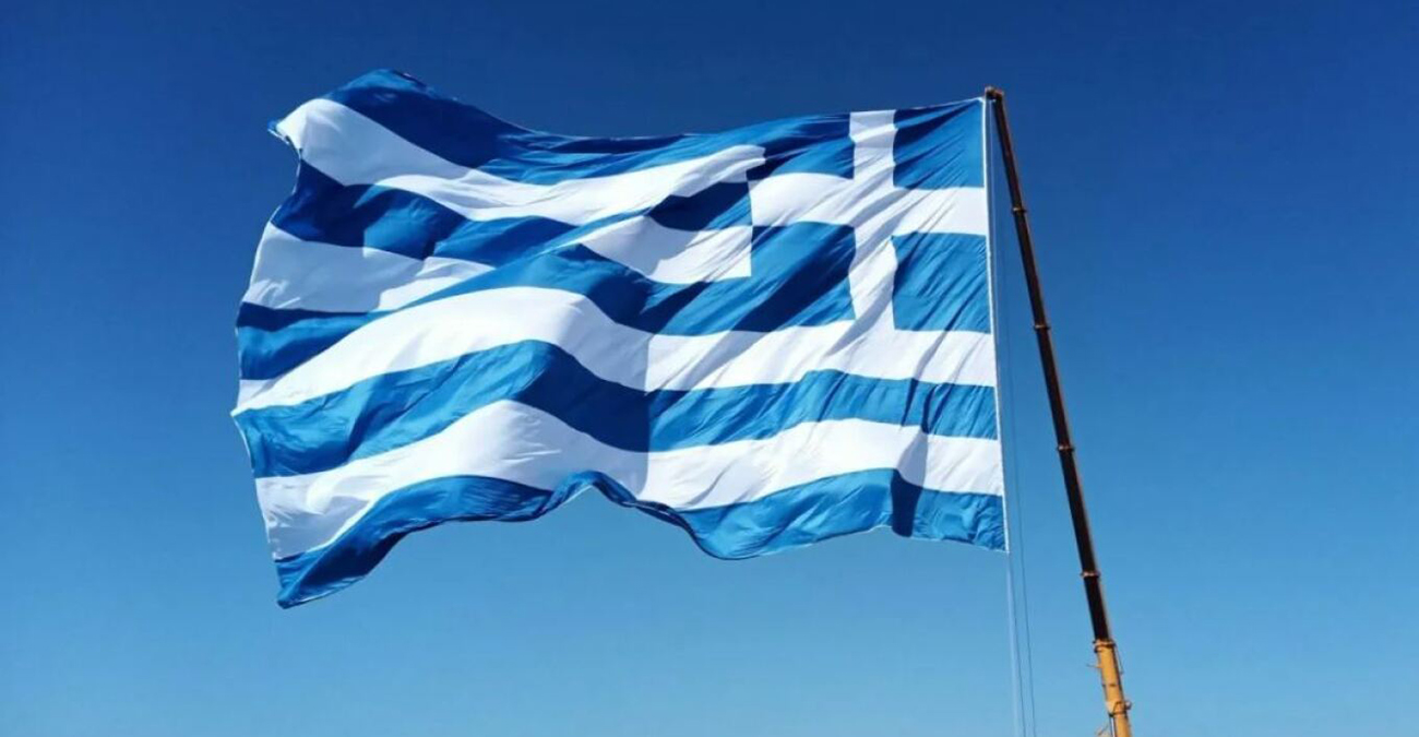 Βούλγαρος κατέβασε την ελληνική σημαία από το λιμάνι της Καβάλας - «Εδώ είναι Βουλγαρία»