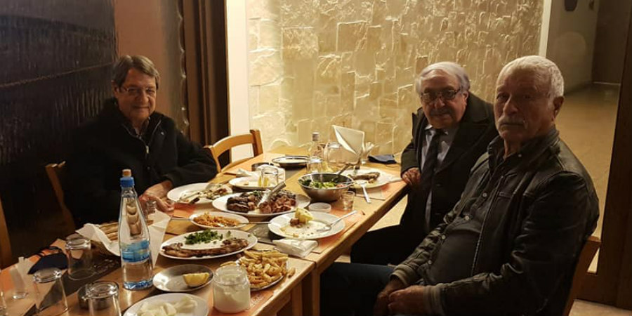 Πήγε για μεζέδες και ζιβανία ο Πρόεδρος Αναστασιάδης – Η πρώτη του έξοδος μετά τις χαλαρώσεις