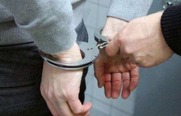 Συνελήφθη 18χρονος: Τον έπιασαν με την «πραμάτεια» του 