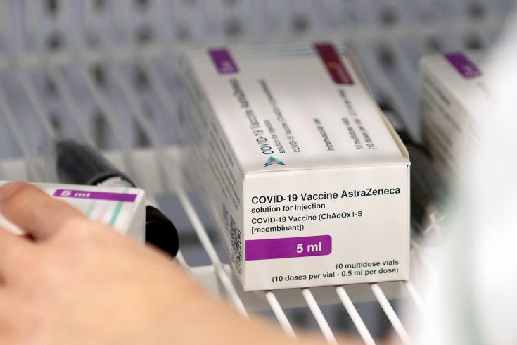 Το εμβόλιο της AstraZeneca δεν συστήνεται για τους άνω των 65 ετών, σύμφωνα με την Ανώτατη Αρχή Υγείας της Γαλλίας