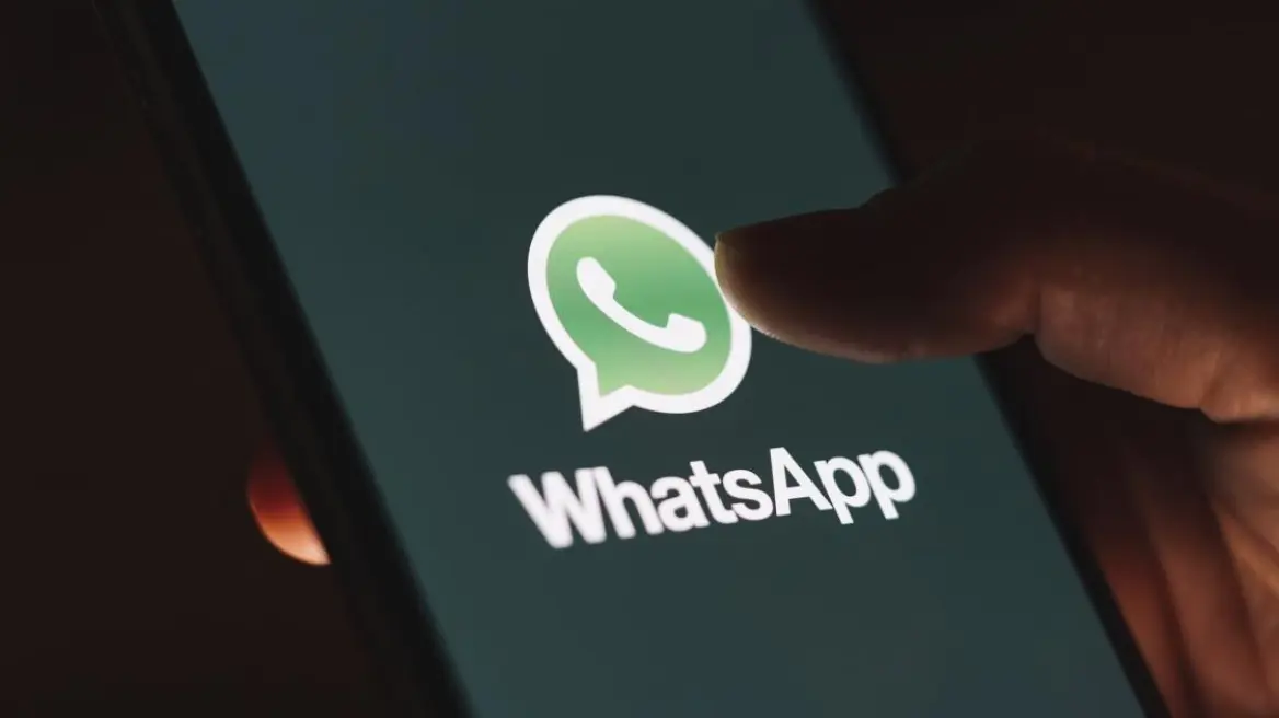 Το Ιράν επιτρέπει ξανά τη χρήση του WhatsApp