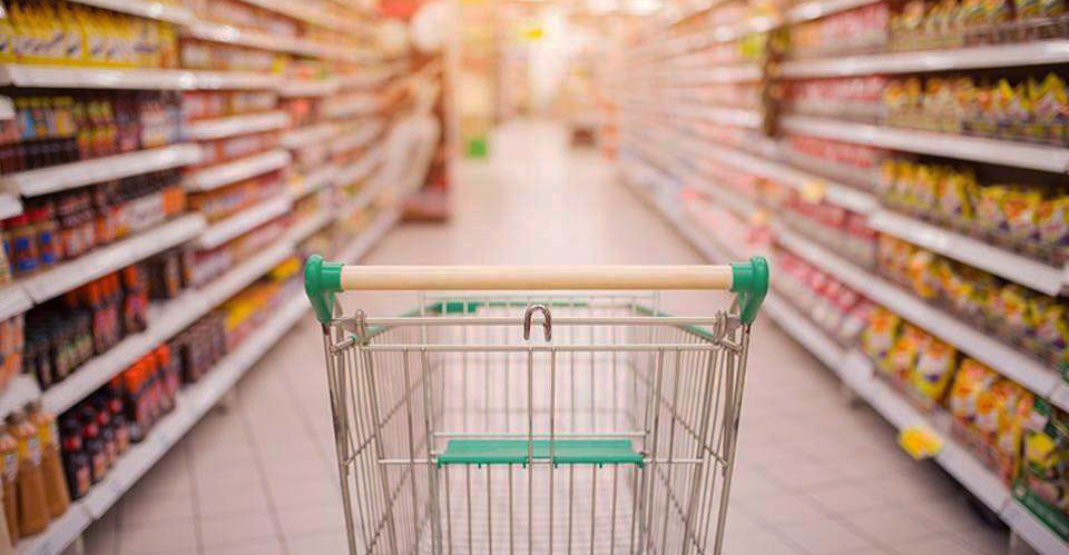 «Δεν έχω λόγια»: Μάζεψαν 1,6 εκατομμύρια ευρώ για 88χρονο που δούλευε σε σούπερ μάρκετ