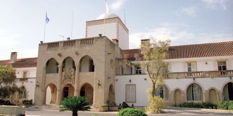 Η Κυβέρνηση απαντά στο ΑΚΕΛ για Κυπριακό