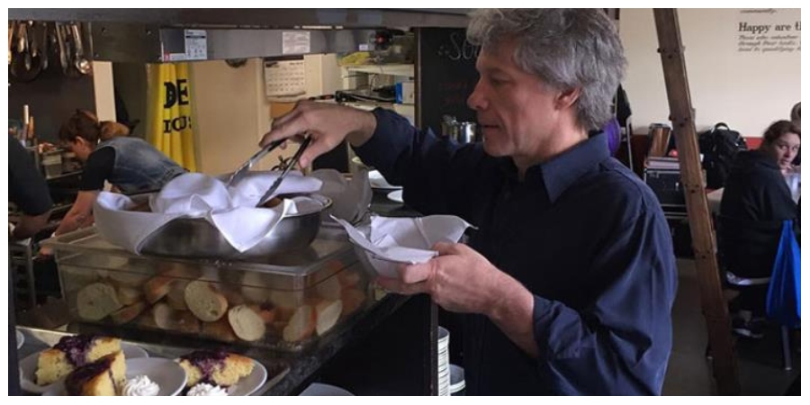 Δωρεάν γεύμα σε άπορους από τον Jon Bon Jovi και τα εστιατόριά του Soul Kitchen