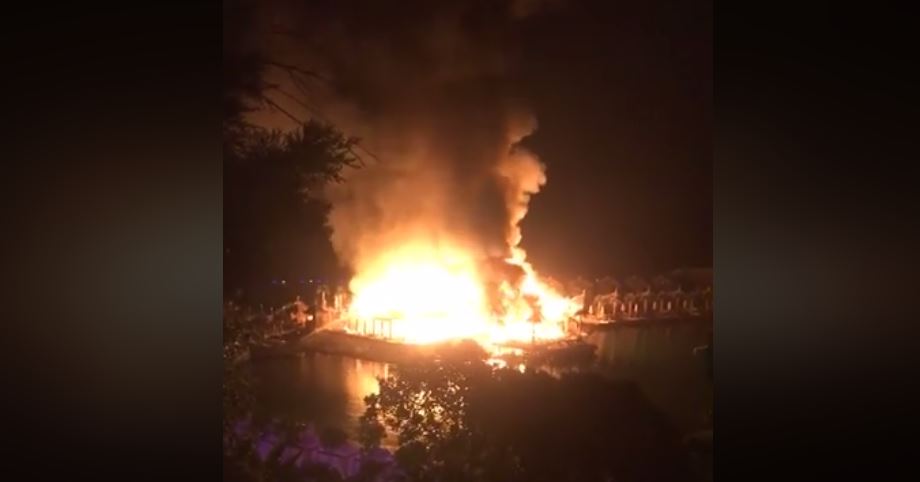 ΚΑΤΕΧΟΜΕΝΑ: Στις φλόγες τυλίχθηκε πεντάστερο ξενοδοχείο – VIDEO