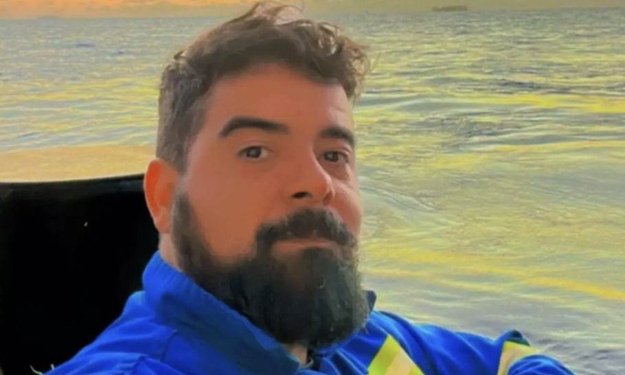 Σκληρό βίντεο: Πλήρωσε με τη ζωή του για μία φωτογραφία - Έπεσε σε γκρεμό από ύψος 150 μέτρων