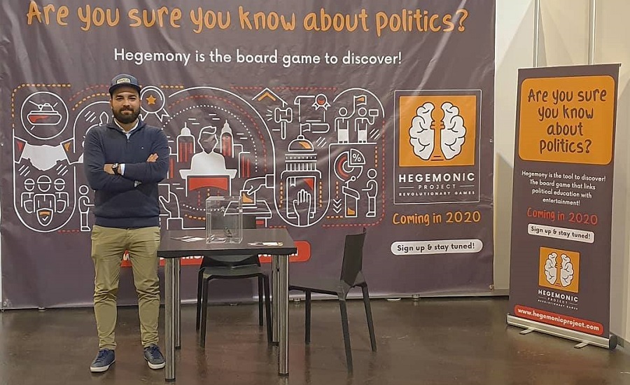 Νεαρός Κύπριος σχεδίασε πολιτικό επιτραπέζιο παιχνίδι – «Στόχος να μαθαίνεις διασκεδάζοντας» 