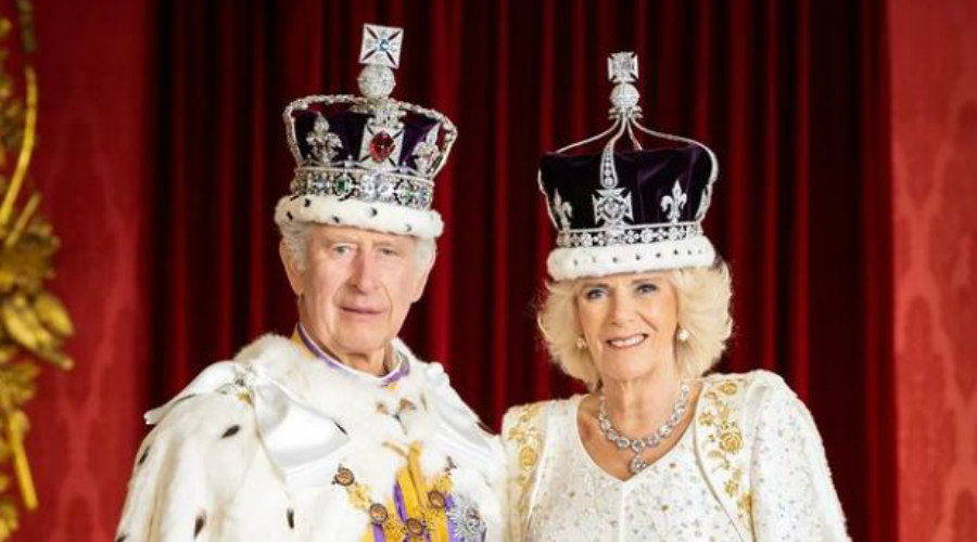 Βασιλιάς Κάρολος – Βασίλισσα Καμίλα: Στη δημοσιότητα οι επίσημες φωτογραφίες μετά τη στέψη