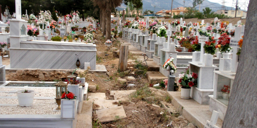 ΠΕΓΕΙΑ: Διακρίσεις στα… νεκροταφεία – Διαφορετικές τιμές σε Κύπριους για έναν τάφο!