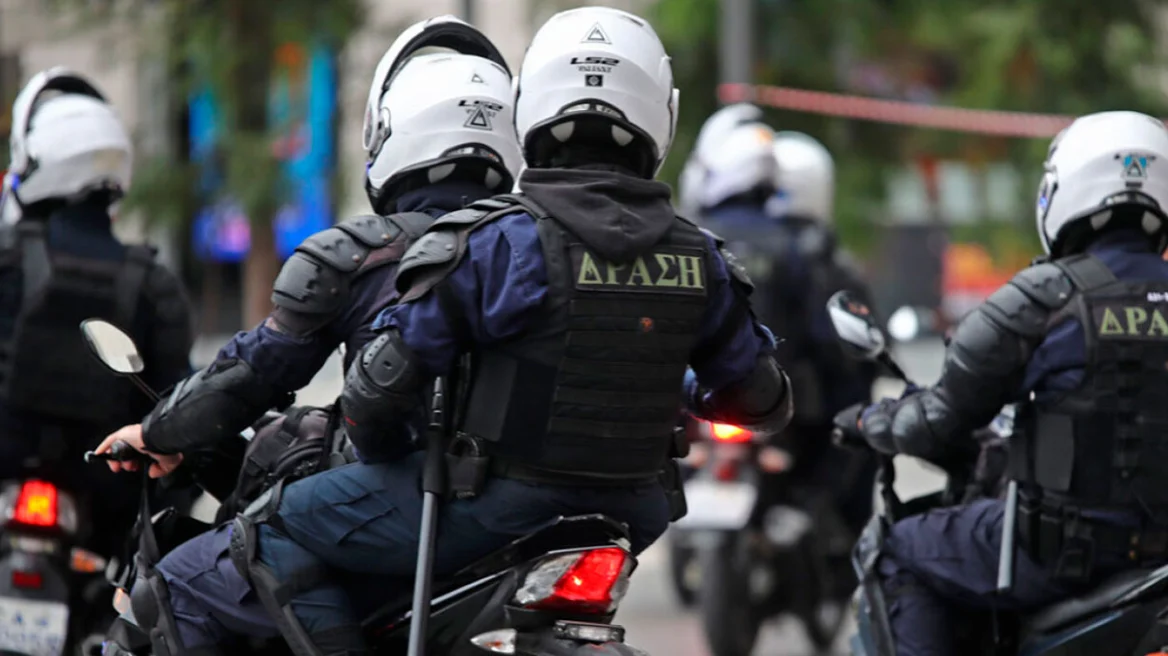 Άγριος ξυλοδαρμός 61χρονου από παρέα νεαρών στη Λάρισα - Τον χτυπούσαν με ξύλο και γροθιές