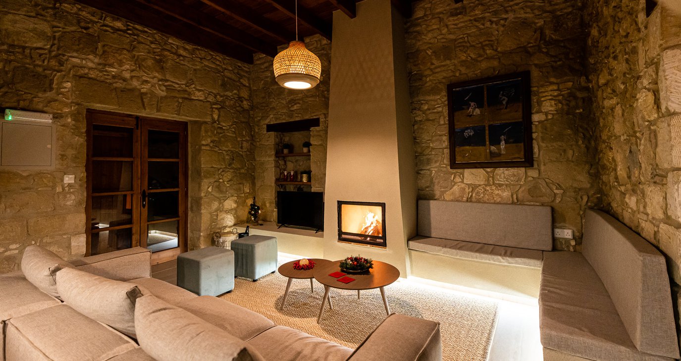 «Καταφύγιο ηρεμίας»: Το παραδοσιακό πετρόκτιστο χειμερινό spot στα βουνά που θα σας μαγέψει - Φωτογραφίες