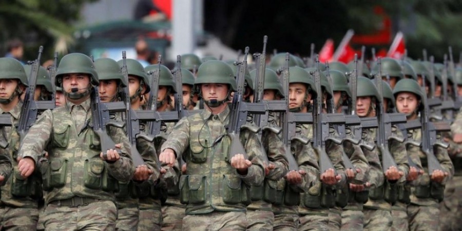 Παράταση επιστράτευσης και αποστράτευσης κατά ένα μήνα σχεδιάζει ο τουρκικός στρατός