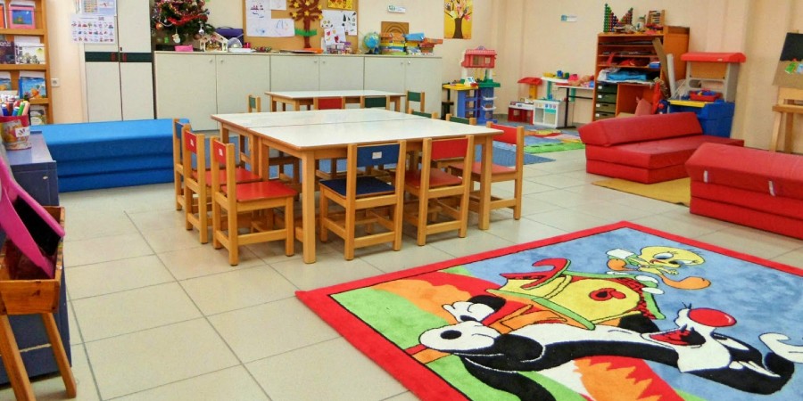 Ενίσχυση κινήτρων για ιδιωτικά νηπιαγωγεία ζήτησε η Επ. Παιδείας από Κυβέρνηση