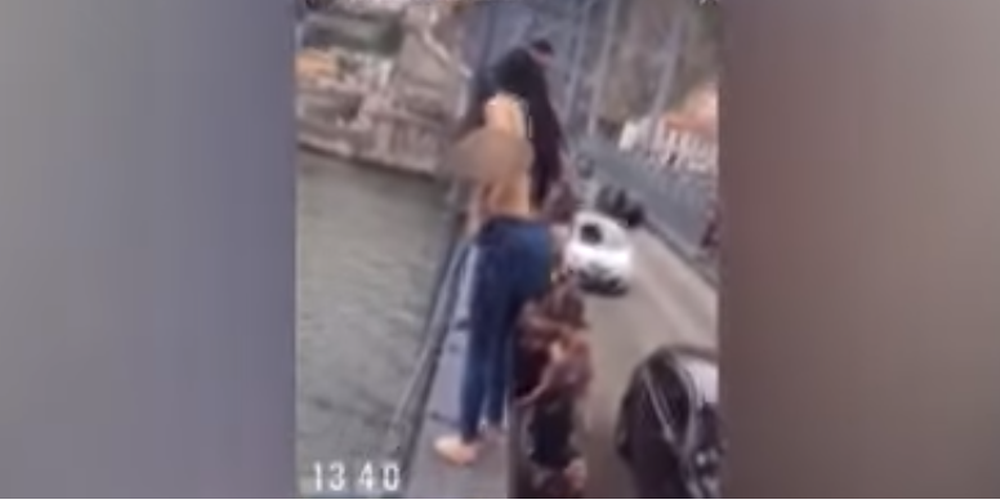 Βραζιλιάνα τα πέταξε όλα και βούτηξε από γέφυρα 45 μέτρων – VIDEO