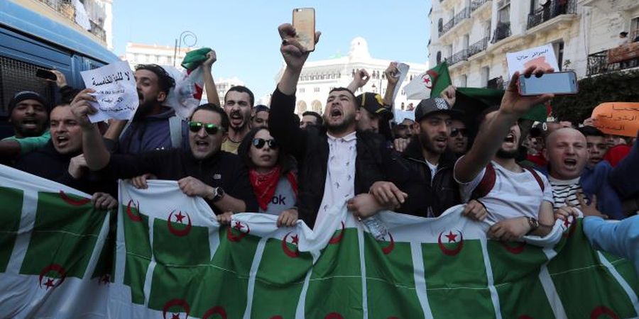 Αλγερία: 183 τραυματίες στις αντικυβερνητικές διαδηλώσεις