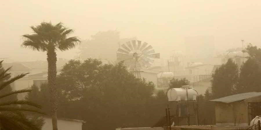 ΚΑΙΡΟΣ: Πολύ υψηλά τα επίπεδα σκόνης στην ατμόσφαιρα