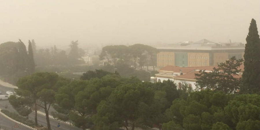 ΚΑΙΡΟΣ: Έρχονται νεφώσεις σε συνδυασμό με σκόνη