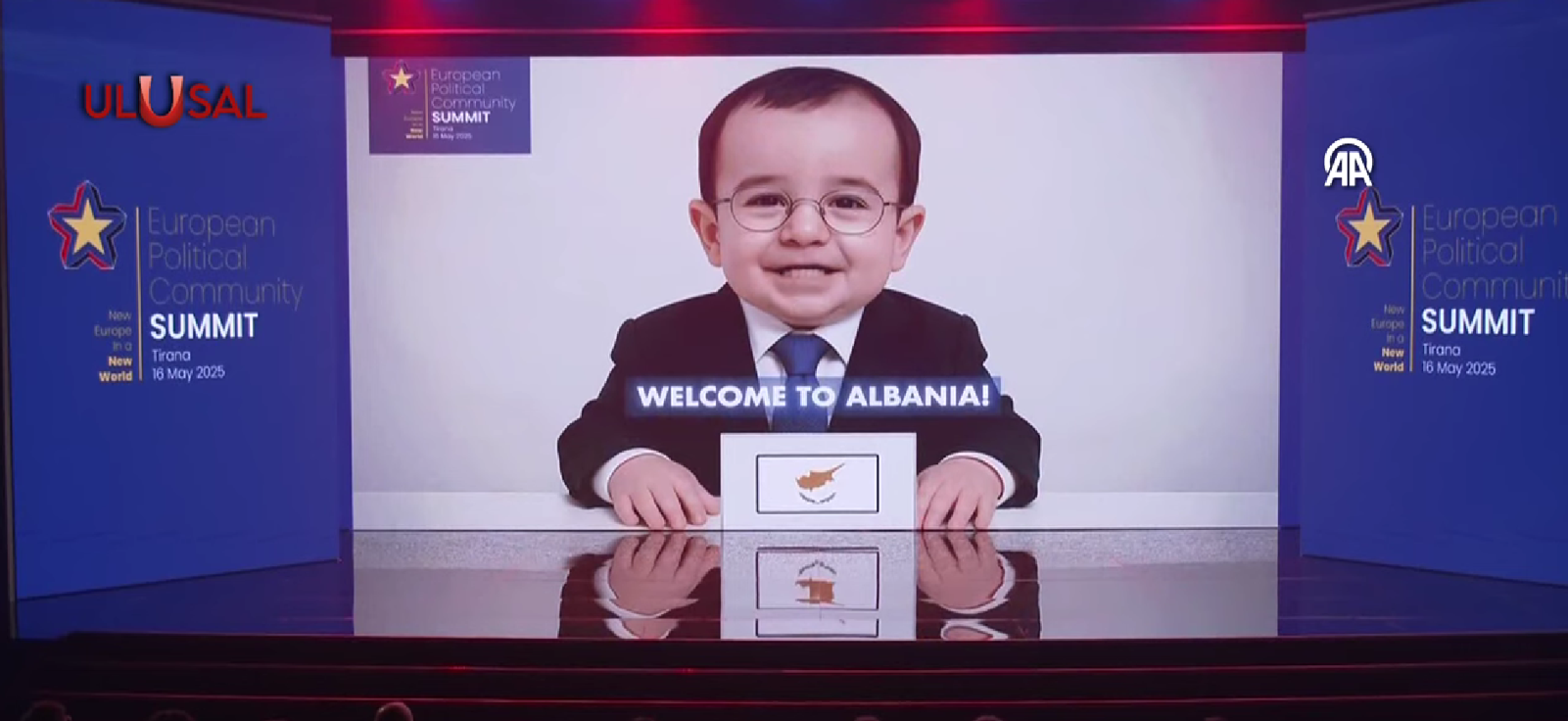 VIDEO: «Μετέτρεψαν» σε βρέφος τον ΠτΔ στη Σύνοδο Κορυφής - «Καλωσήρθατε στην Αλβανία»