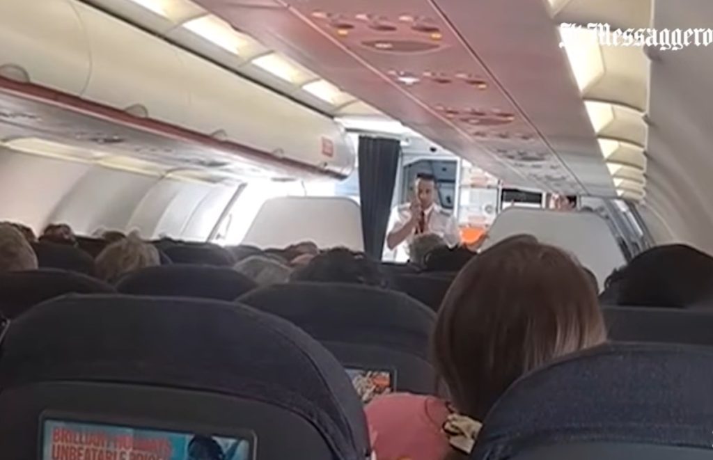 VIDEO - Ένταση και φωνές στον αέρα: «Εγώ είμαι ο κυβερνήτης, εγώ αποφασίζω» – Τι συνέβη στην πτήση