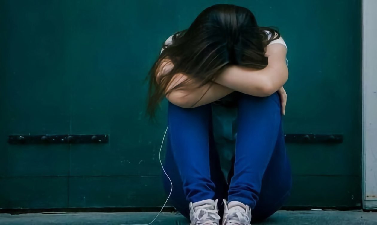 Ανατριχιαζει η 14χρονη για τον ομαδικό βιασμό στην Ελλάδα: «Μου έλεγαν μην αντιστέκεσαι, μην είσαι ξενέρωτη»