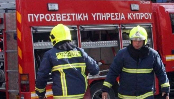 Πυρκαγιά σε οικία στην Επαρχία Λεμεσού έθεσε σε συναγερμό τις Αρχές - Μεταφέρθηκε στο νοσοκομείο ο ένοικος 