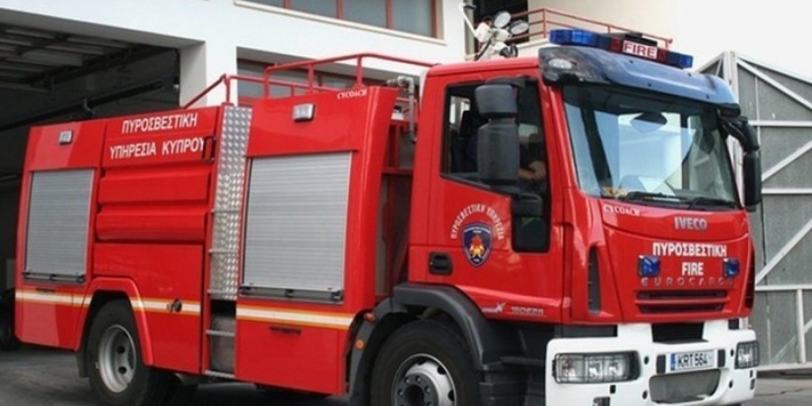 Νέα φωτιά σε μηχανουργείο στην Επαρχία Λευκωσίας - Τρέχουν οι πυροσβέστες 
