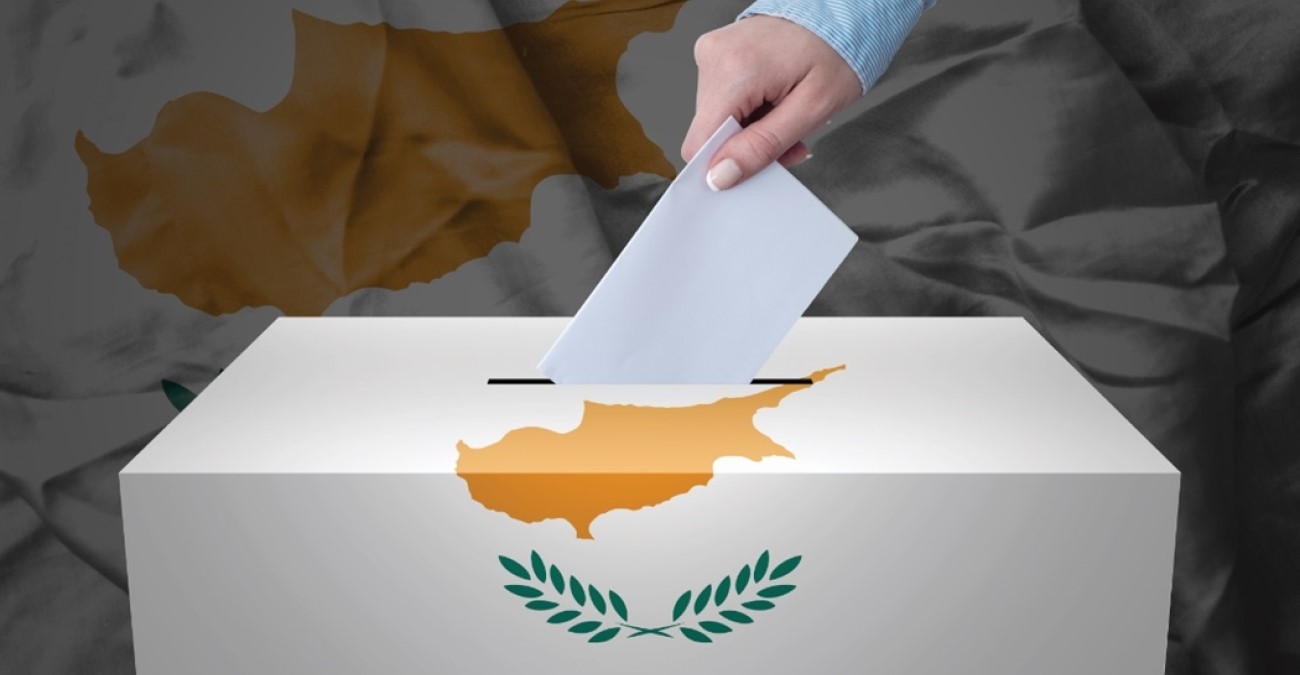 «Πέρασε» η ψήφος από τα 17 - Νομοθετικές ρυθμίσεις για αυτόματη εγγραφή των εκλογέων στον μόνιμο εκλογικό κατάλογο
