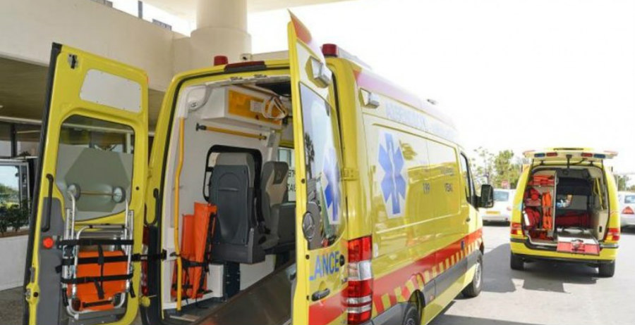 ΈΚΤΑΚΤΟ-ΛΕΜΕΣΟΣ: Έκρηξη σε εν κινήσει όχημα- Τραυματίστηκαν οδηγός και μοτοσικλετιστής