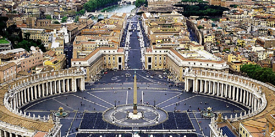 Σκάνδαλο στο Βατικανό: Ποινική δίωξη σε ιερέα, για παιδική πορνογραφία