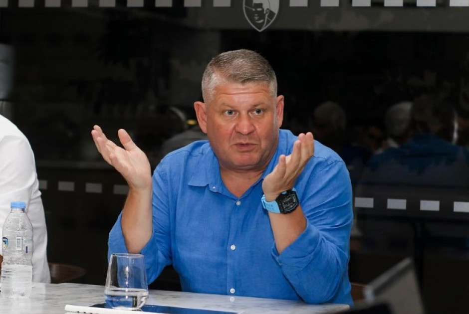 «Βόμβα» στην Πάφο: Αποχωρεί από την προεδρία ο Ρομάν Ντουμπόφ!