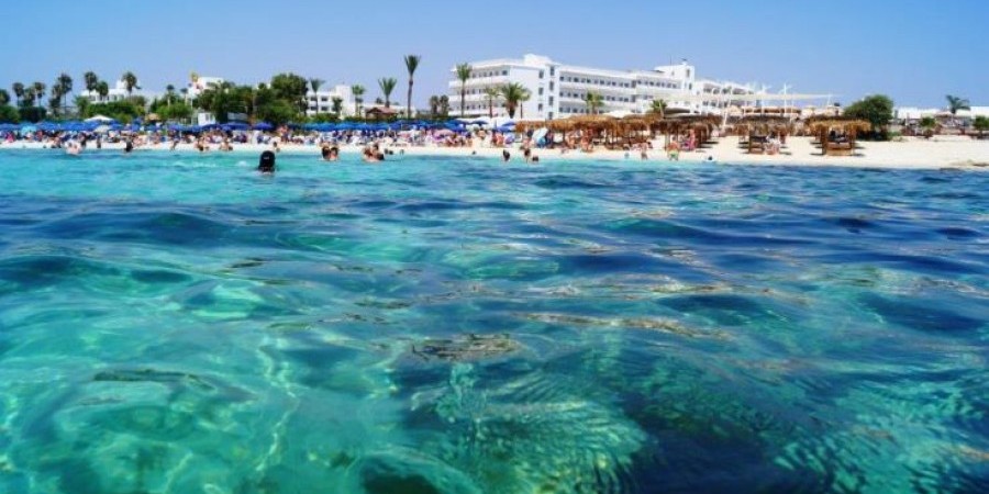 Eurostat: Μερική ανάκαμψη του τουρισμού σε ΕΕ και Κύπρο το 2022 σε σχέση με το 2019