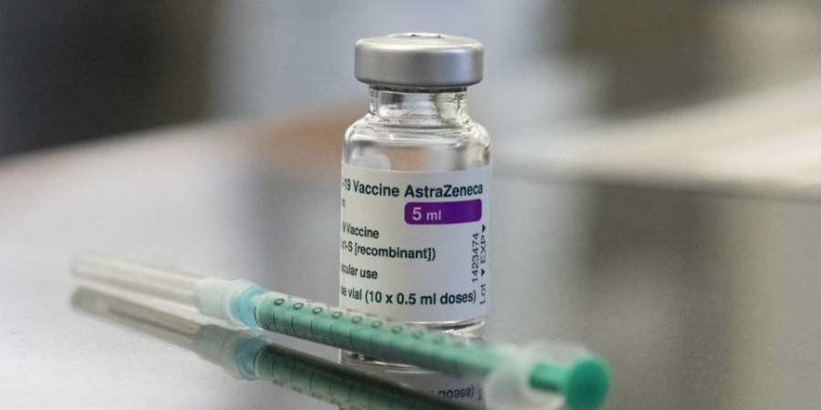 Βρετανία: Οι έγκυες δεν θα εμβολιάζονται πλέον με AstraZeneca