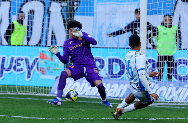 Αθλητικό παρασκήνιο: Το φιλί της νίκης - Δείτε φωτογραφία