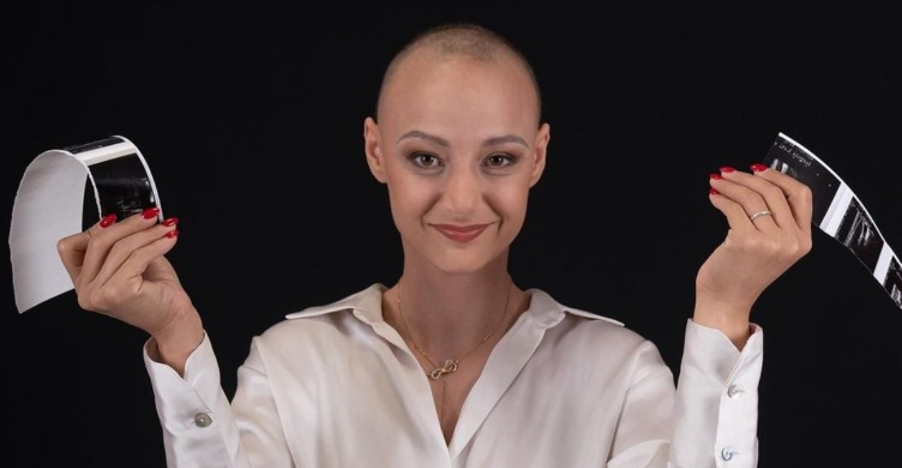 Μαρία Αριστοτέλους: Λέει αντίο στον καρκίνο και σκίζει νικήτρια τον υπέρηχο - Φωτογραφία