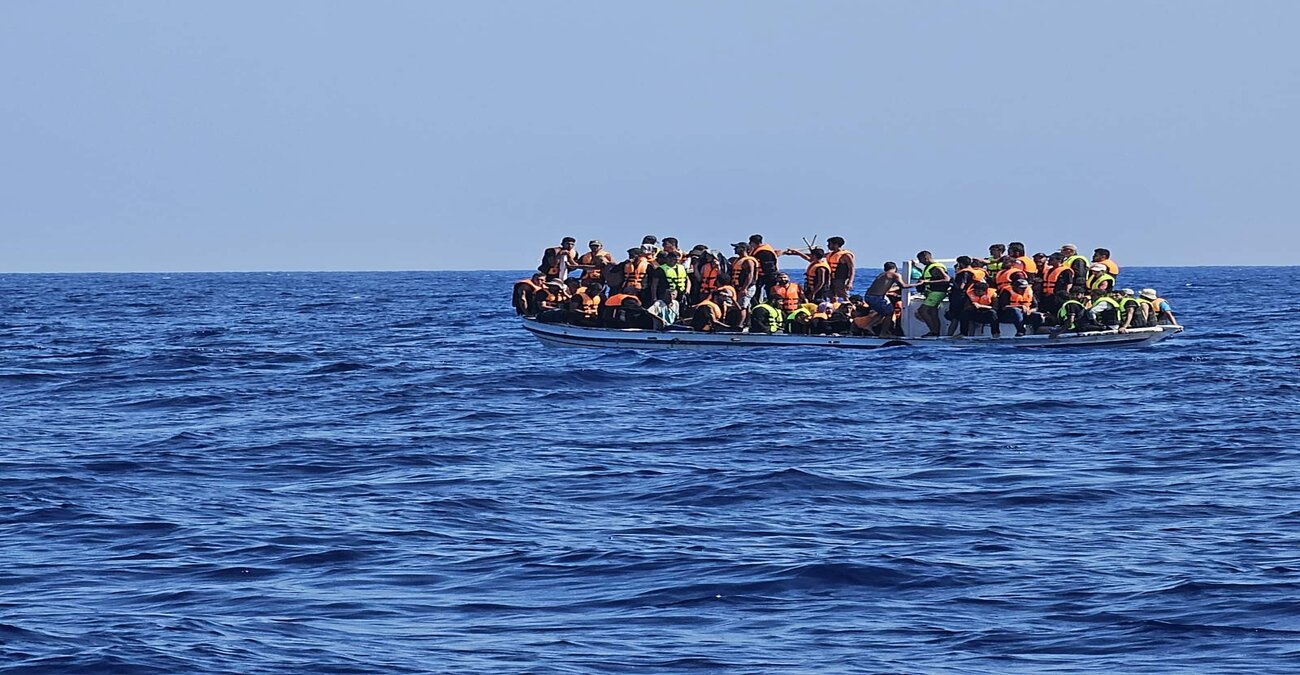 Συνελήφθη ο πλοηγός της βάρκας που βυθίστηκε στο Κάβο Γκρέκο - Χειροπέδες σε 23χρονο