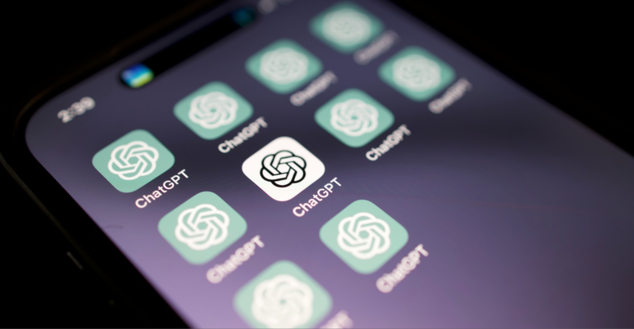 Τέλος το «ψηφιακό φλερτ» πριν καν αρχίσει – Γιατί η OpenAI βάζει φρένο στα ερωτικά chatbots;