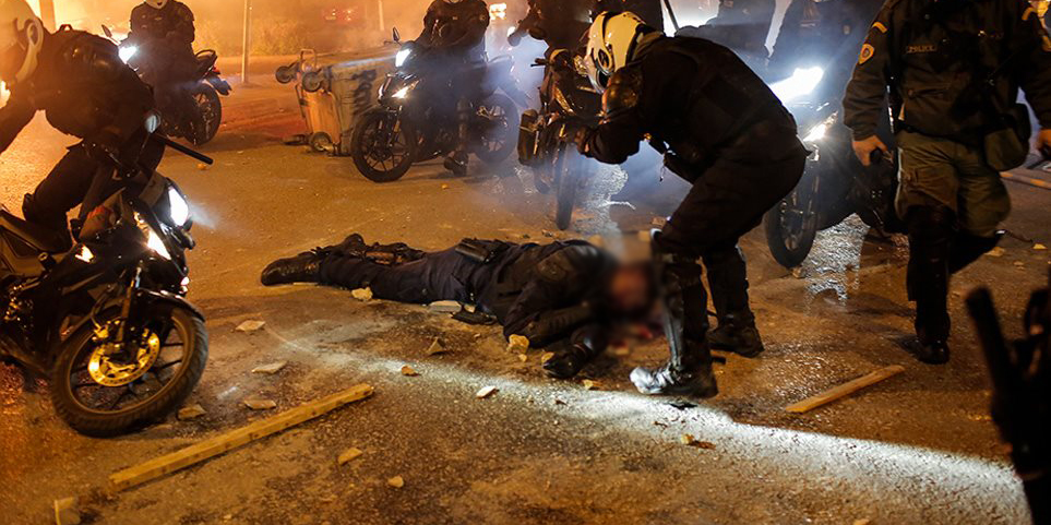 Ελλάδα: Κρανίου τόπος η Νέα Σμύρνη μετά τα σοβαρά επεισόδια - Ο ξυλοδαρμός των δυόμισι λεπτών του αστυνομικού -ΒΙΝΤΕΟ