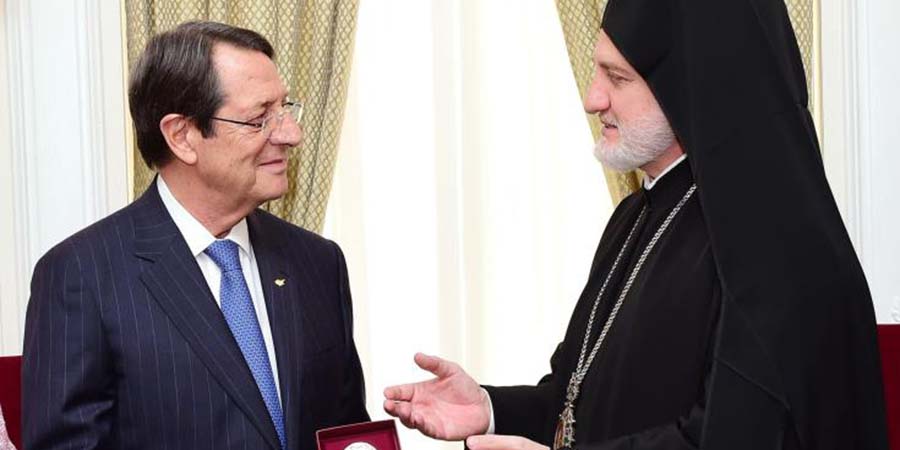 Ελπίδα για επανένωση της Κύπρου, εξέφρασε ο Αρχιεπίσκοπος Αμερικής στη συνάντηση με τον Πρόεδρο στη Ν.Υ.