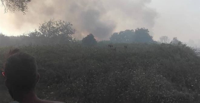 Μεγάλη πυρκαγιά στην Κέρκυρα- Απειλεί σπίτια- Εκκενώθηκαν δύο χωριά