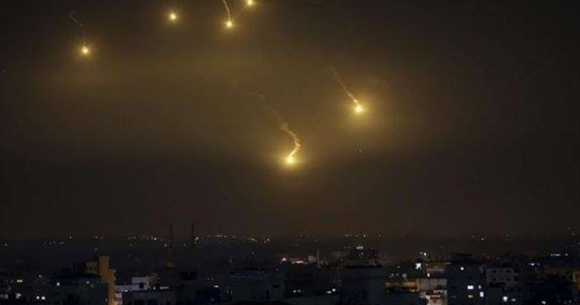 «Καζάνι που βράζει» η Μέση Ανατολή - Ισραηλινές αεροπορικές επιδρομές στη Γάζα