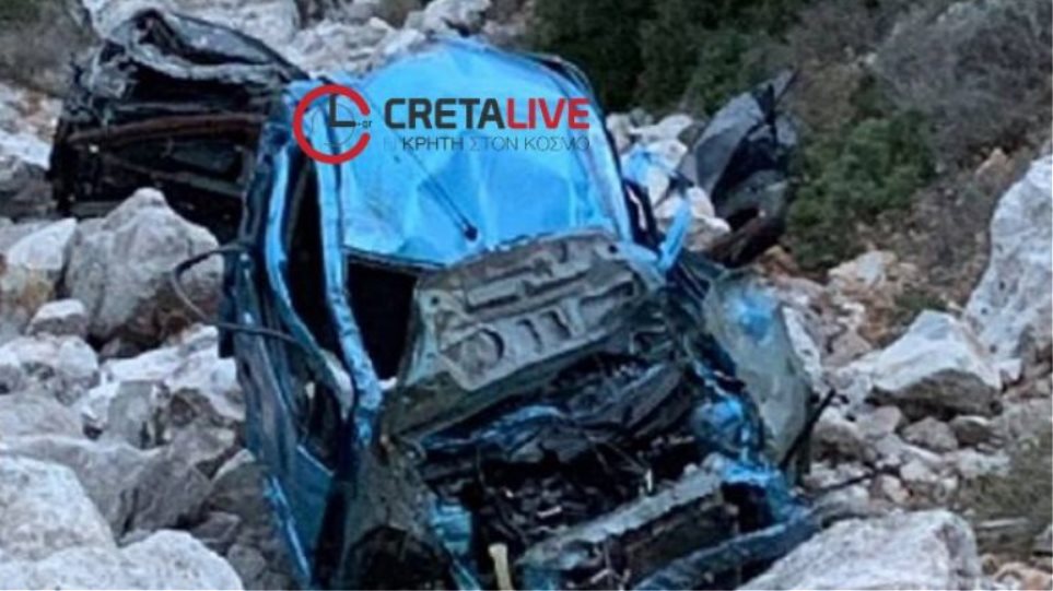 Σοβαρό τροχαίο στην Κρήτη - Κρίσιμα η μητέρα - Παιδιά πετάχτηκαν από το όχημα 