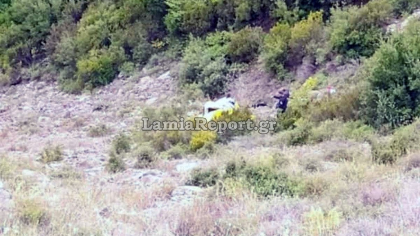 Νεκρός 39χρονος που έπεσε με το όχημά του σε χαράδρα 60 μέτρων στην Ελλάδα - Τραυματίας η συνοδηγός