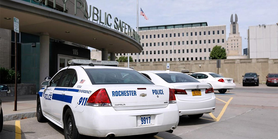 ΗΠΑ: Απομακρύνθηκε ο διοικητής της Αστυνομίας στο Ρότσεστερ για τους χειρισμούς του στην υπόθεση Προυντ