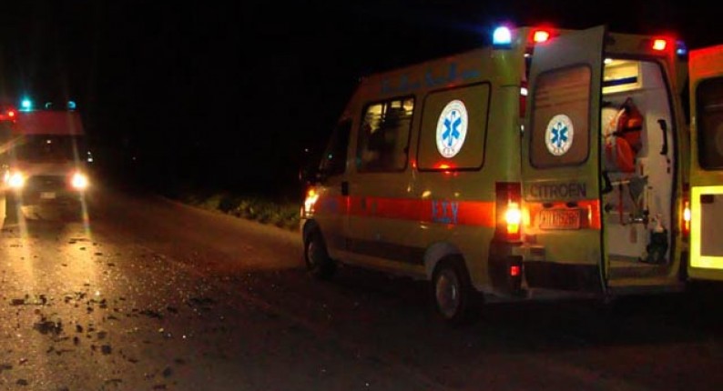 Α/ΔΡΟΜΟΣ: Σφοδρή σύγκρουση δυο οχημάτων- Ανετράπη το ένα αυτοκίνητο –Στο Νοσοκομείο τραυματίας