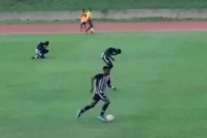 ΒΙΝΤΕΟ: Αστραπή χτύπησε ποδοσφαιριστές την ώρα του αγώνα