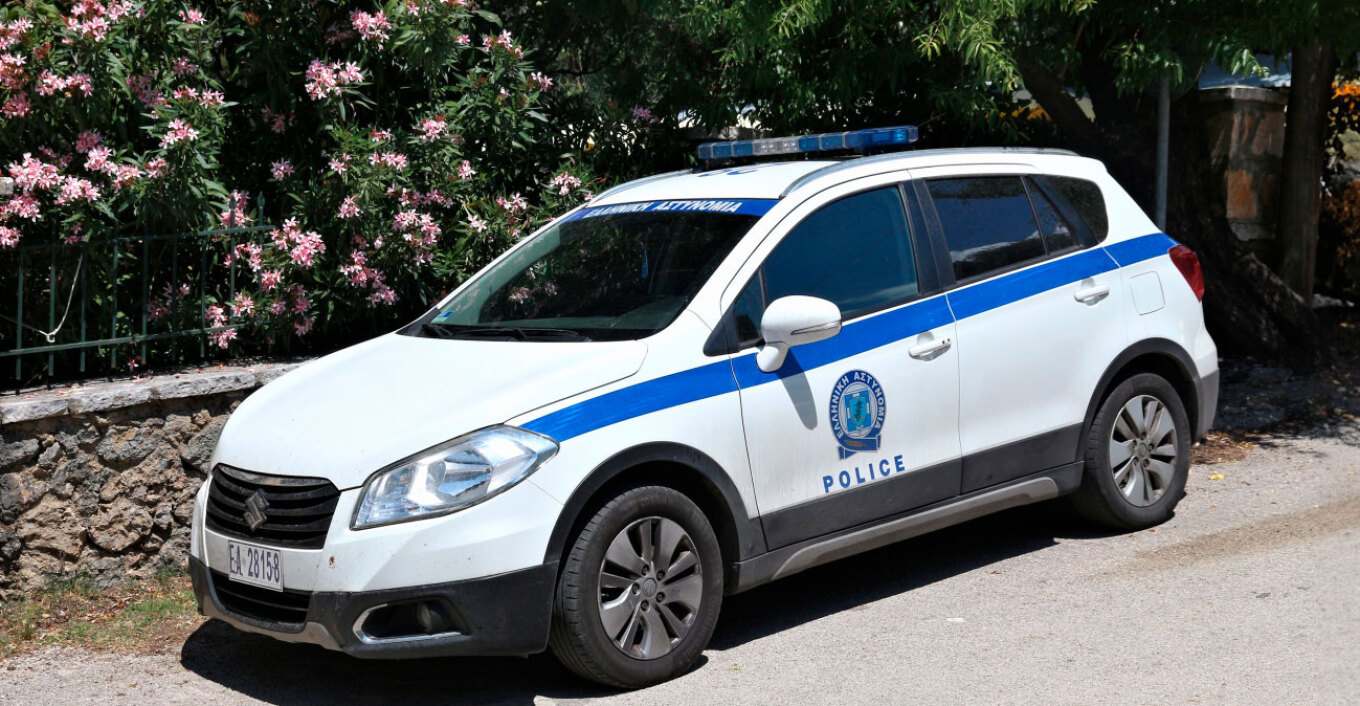 «Μην έρθεις, τον σκότωσα» - Στον αδελφό του αποκάλυψε ο συνταξιούχος αστυνομικός τη δολοφονία του πατέρα τους στην Ελλάδα 