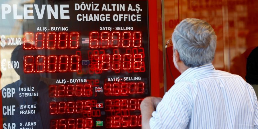 Πτώση της τουρκικής λίρας – «Τέλος» στην προνομιακή μεταχείριση από ΗΠΑ